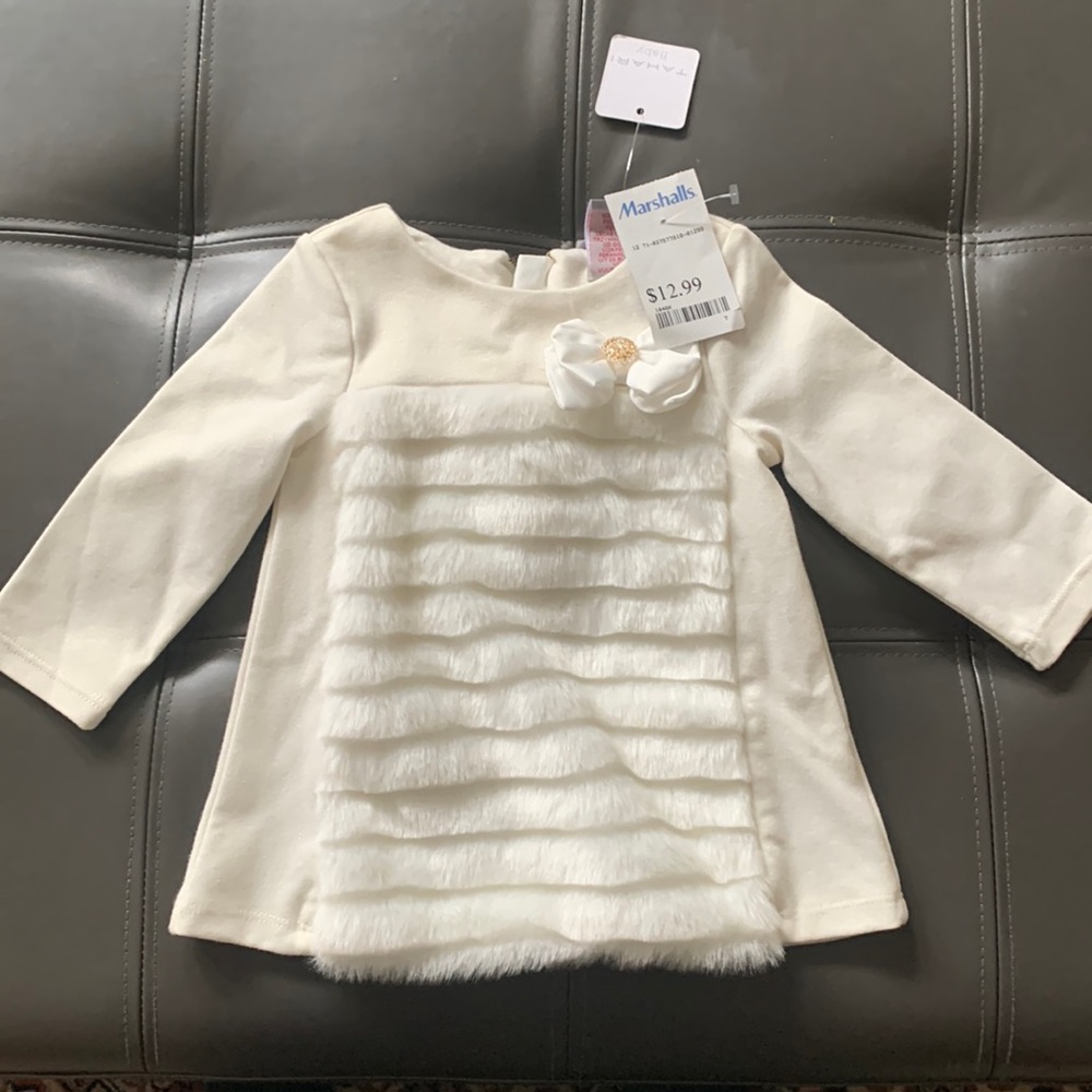 Tahari Baby white sweater dress size 6-9m very soft